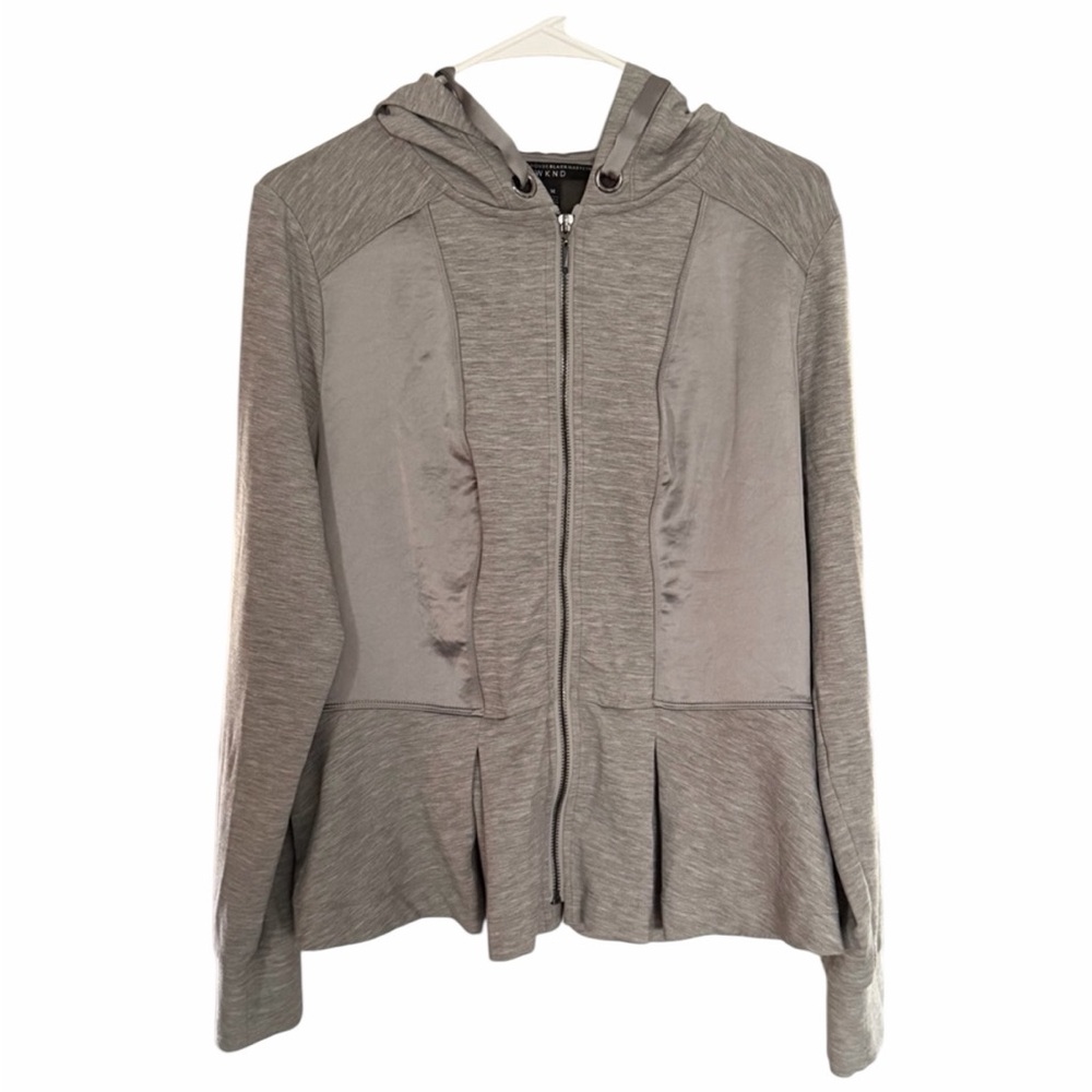 White House Black Market Hooded Gray Peplum Jacket Size Med Pre-Loved
PTP 20”